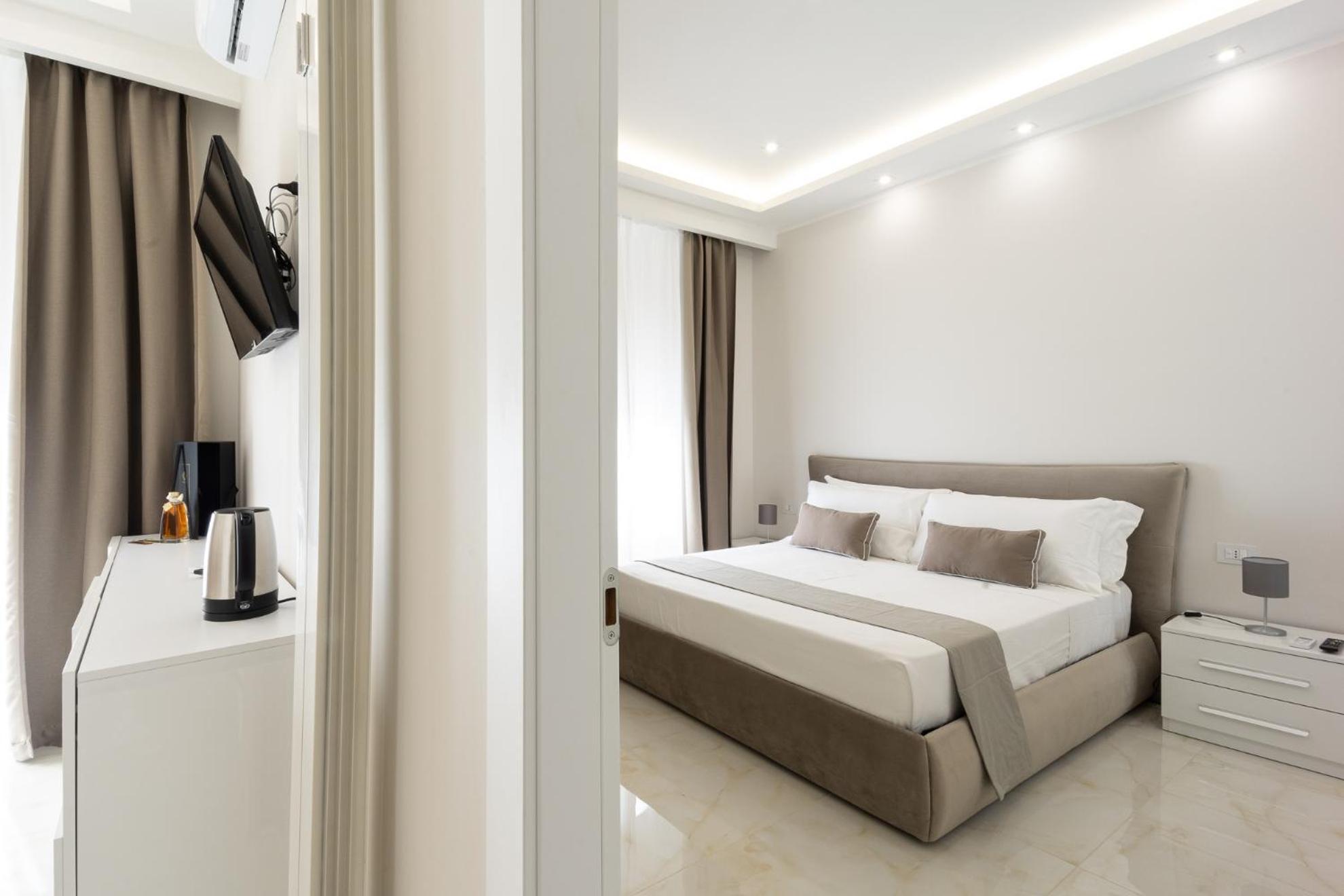 Caruso Regal House Apartment โรม ภายนอก รูปภาพ